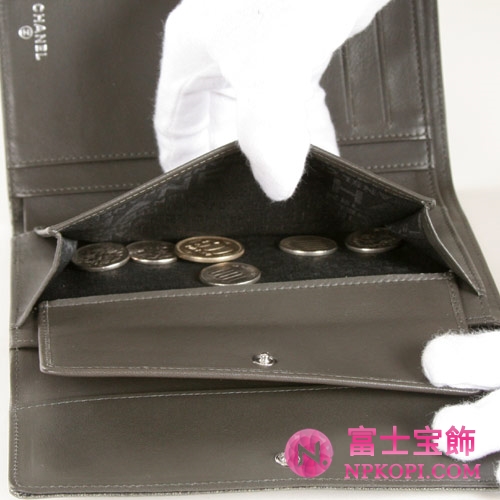 シャネル エナメル 長財布 シルバーグレー A36497